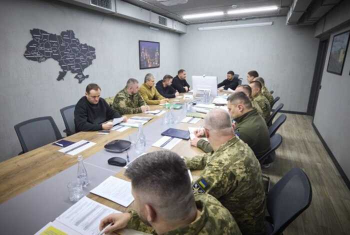 Зеленський провів засідання Ставки у Запоріжжі