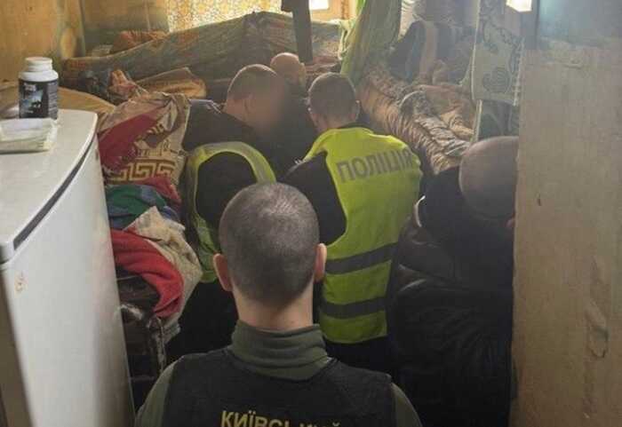 У Києві судитимуть злочинця, який із СІЗО продавав неіснуючі дрова