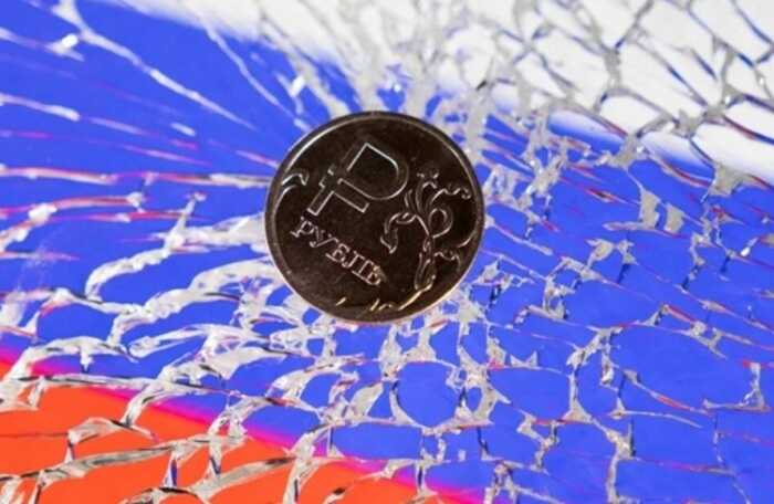 ВВП Росії міг впасти вперше з 2022 року, – ЗМІ