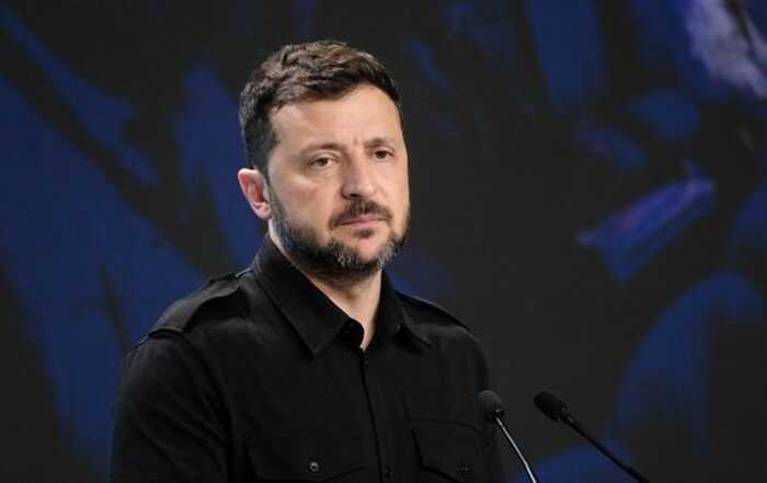 Десятки поранених, горіли житлові будинки та бізнеси: Зеленський прокоментував нічний обстріл росіян